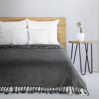 DEKA Z MIKROFLANELU EMMA 150X200 CM TMAVĚŠEDÁ