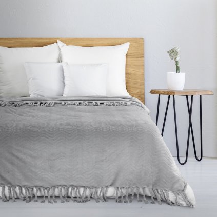 DEKA Z MIKROFLANELU EMMA 150X200 CM STŘÍBRNÁ