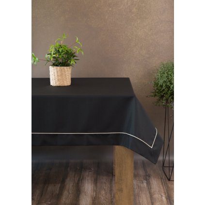 UBRUS DORITA145X300 CM ČERNÝ