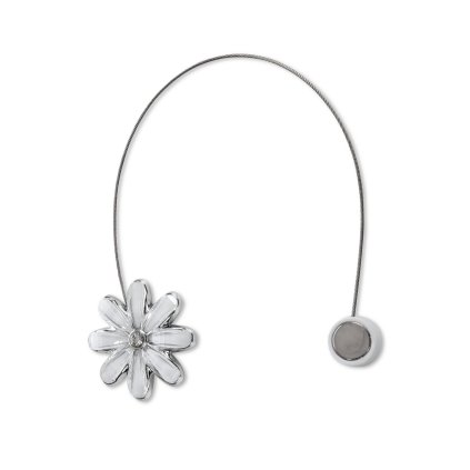 SADA 2KS DEKORAČNÍ SPONA NA ZÁVĚS FLOWER S MAGNETEM 5 X 14 CM BÍLÁ