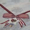 VÁNOČNÍ GOBELÍNOVÝ UBRUS NA STŮL BOW 140X180 CM VZOROVANÝ
