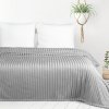 DEKA Z MIKROFLANELU SOFT 70X160 CM STŘÍBRNÁ