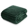 DEKA Z MIKROFLANELU SOFT 200X220 CM TMAVĚZELENÁ