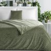 CHLUPATÁ DEKA KATE 150X200 CM OLIVOVÁ