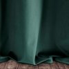 ZATEMŇOVACÍ ZÁVĚS NA KROUŽCÍCH PIERRE 140X250 CM TMAVÁ ZELENÁ